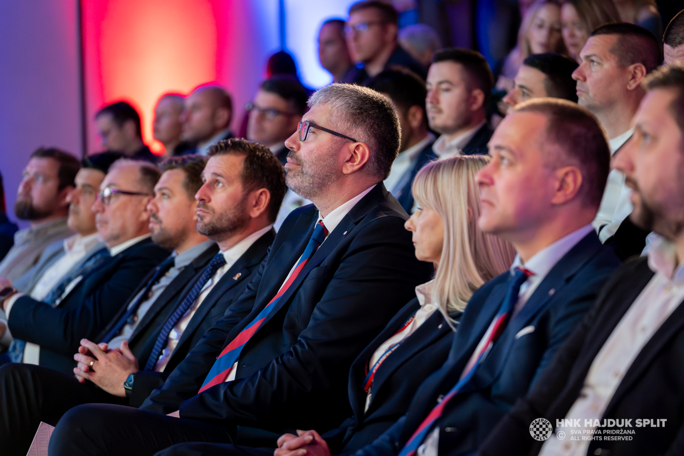 Na Poljudu prezentirana studija izvodljivosti "Nogomenti stadion i kamp u Splitu".